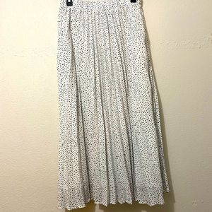 A NEW DAY: Long pleated skirt
